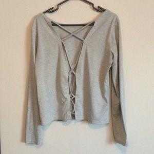 Long Sleeve Open Back Tee M